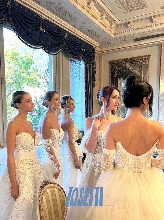 Abito realizzato in esclusiva su misura contattaci per informazioni e prezzi in atelier