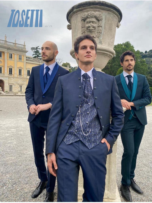 Abito da Sposo realizzato in esclusiva  contattaci per informazioni e prezzi in atelier